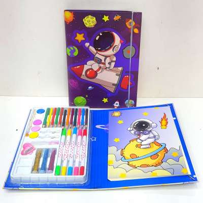 Crayons  kit with a book free