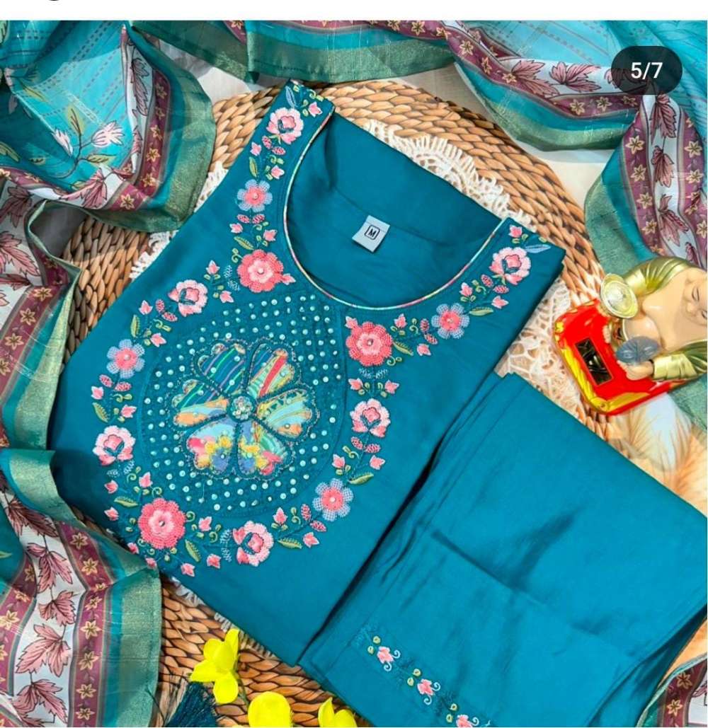 Hand work kurthi 3 piece set