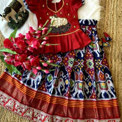 Pure dola silk maggam work pattu pavdai
