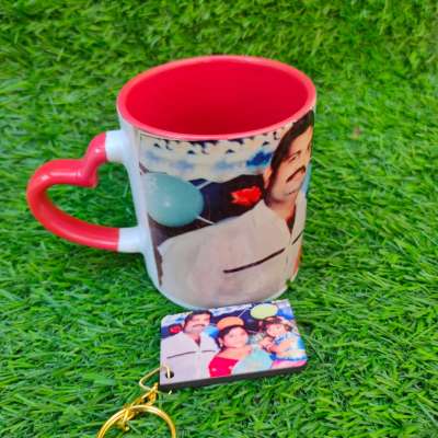 Red heart handle mug  with keychain