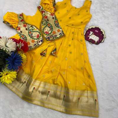 Paithani removable coat gown