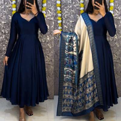 pm2/Pm2:Plain anarkali with kalamkari dupatta